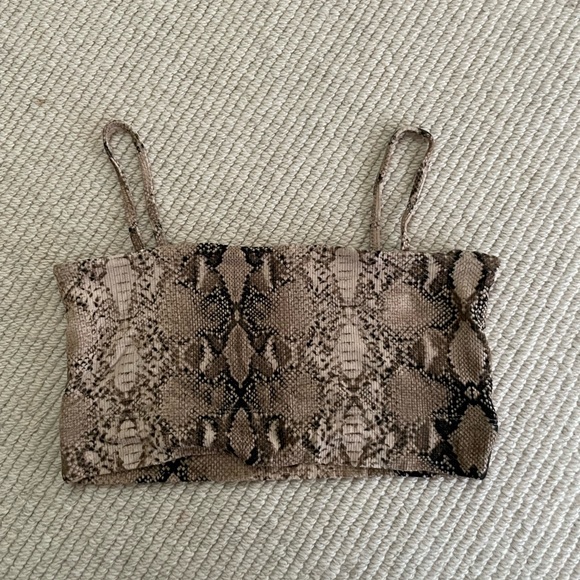 cute snake print tank top - Picture 2 of 3